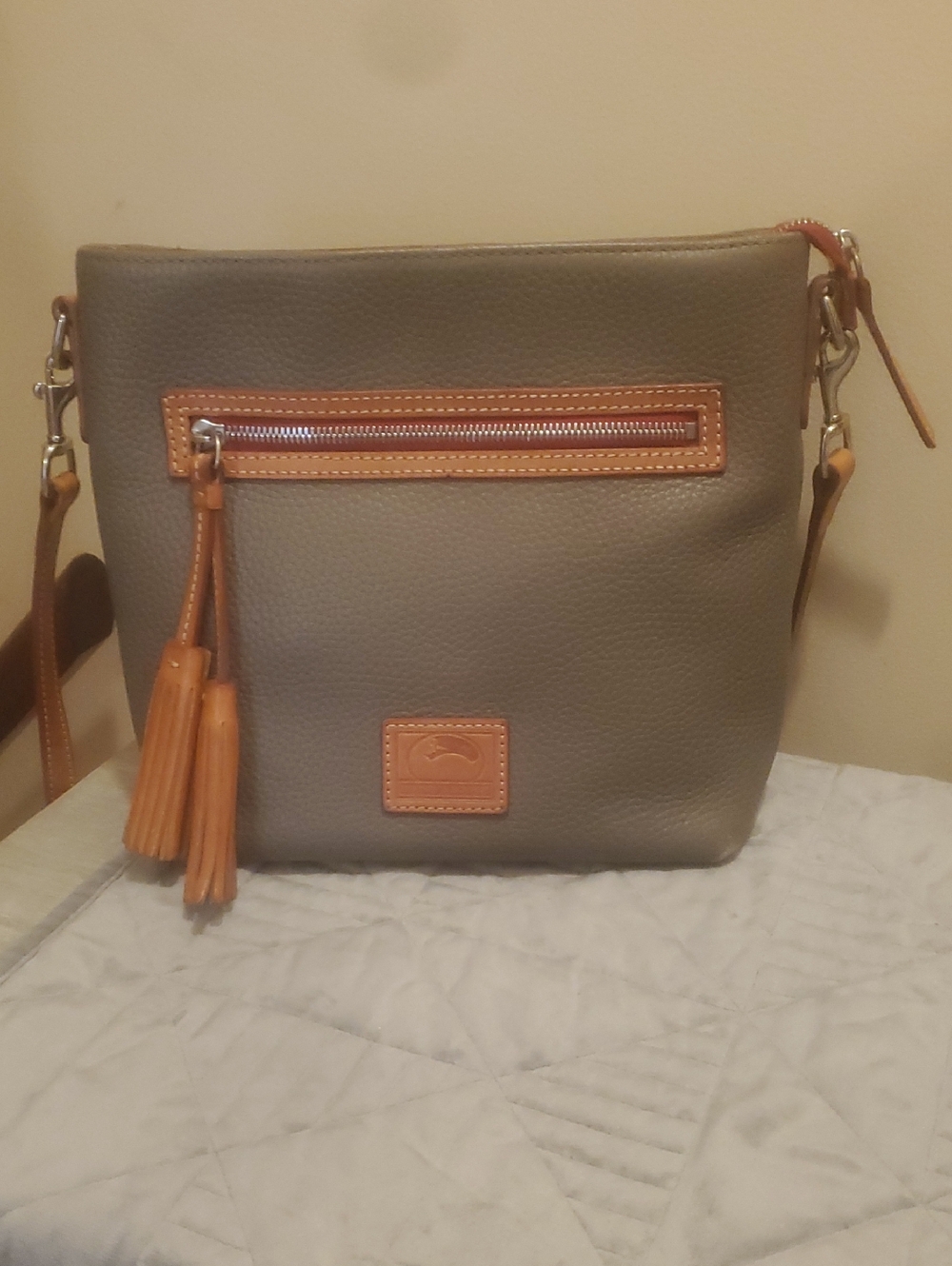 Dooney And Burke All Leather Crossbody.gray& tan .